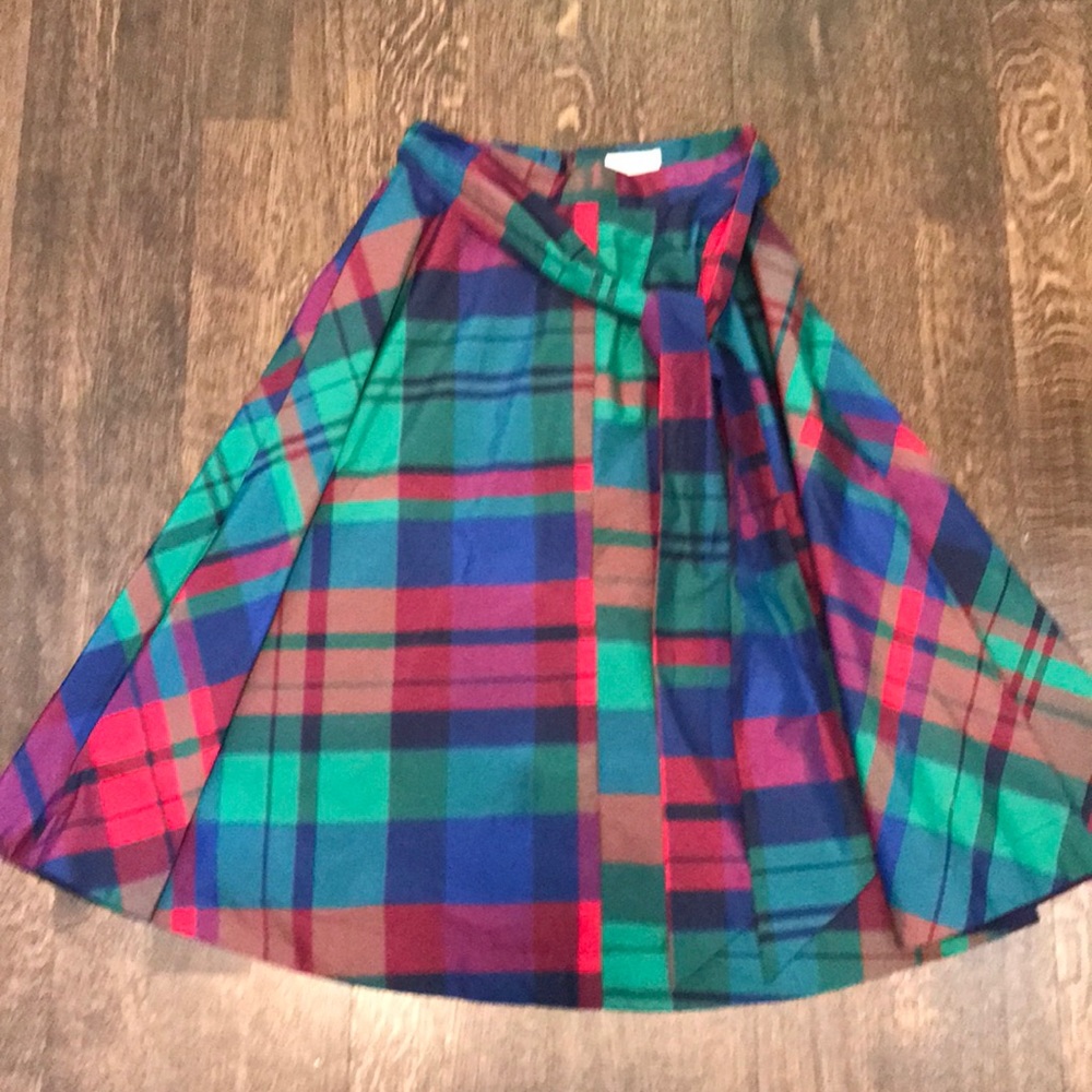 Bright plaid below-the-knee skirt